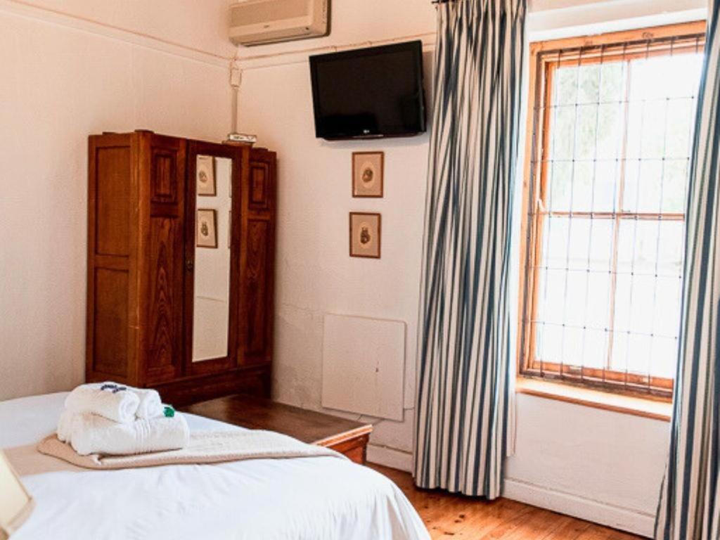 Cypress Cottage Ґраафф-Рейнет Номер фото